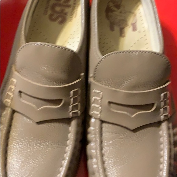 Genuine SAS  Handmade Shoes - Picture 2 of 6